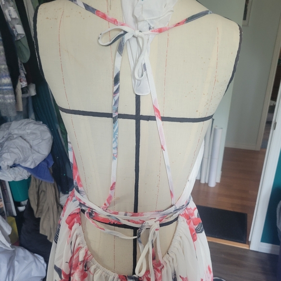 Floral Lace up Backless Dress - Picture 5 of 12